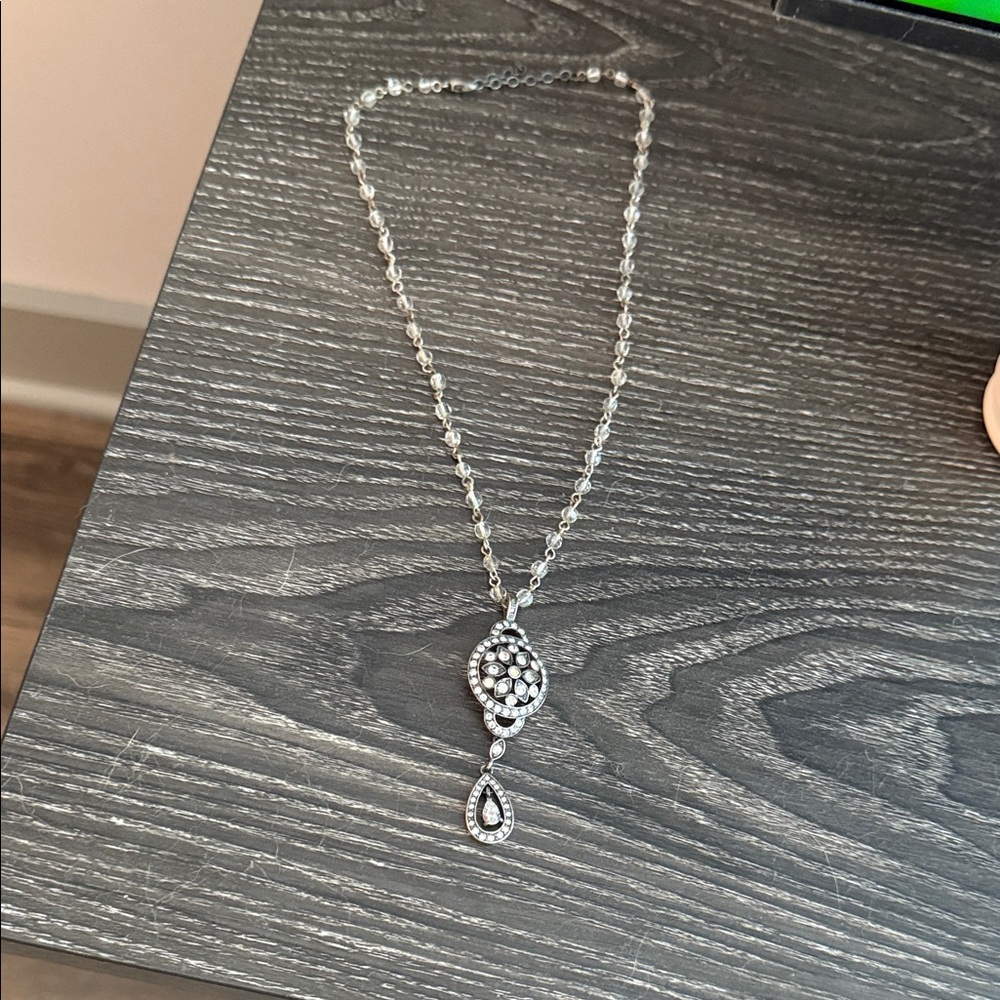 Elegant Silver Pendant Necklace